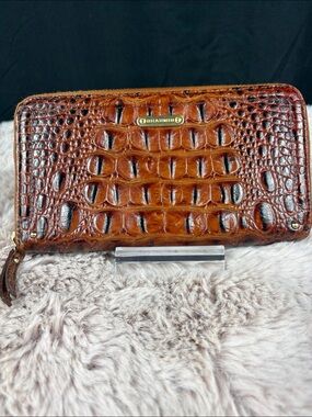 Brahmin Cognac Brown Croc Embossed Leather Zip Around Wallet Wristlet EUC